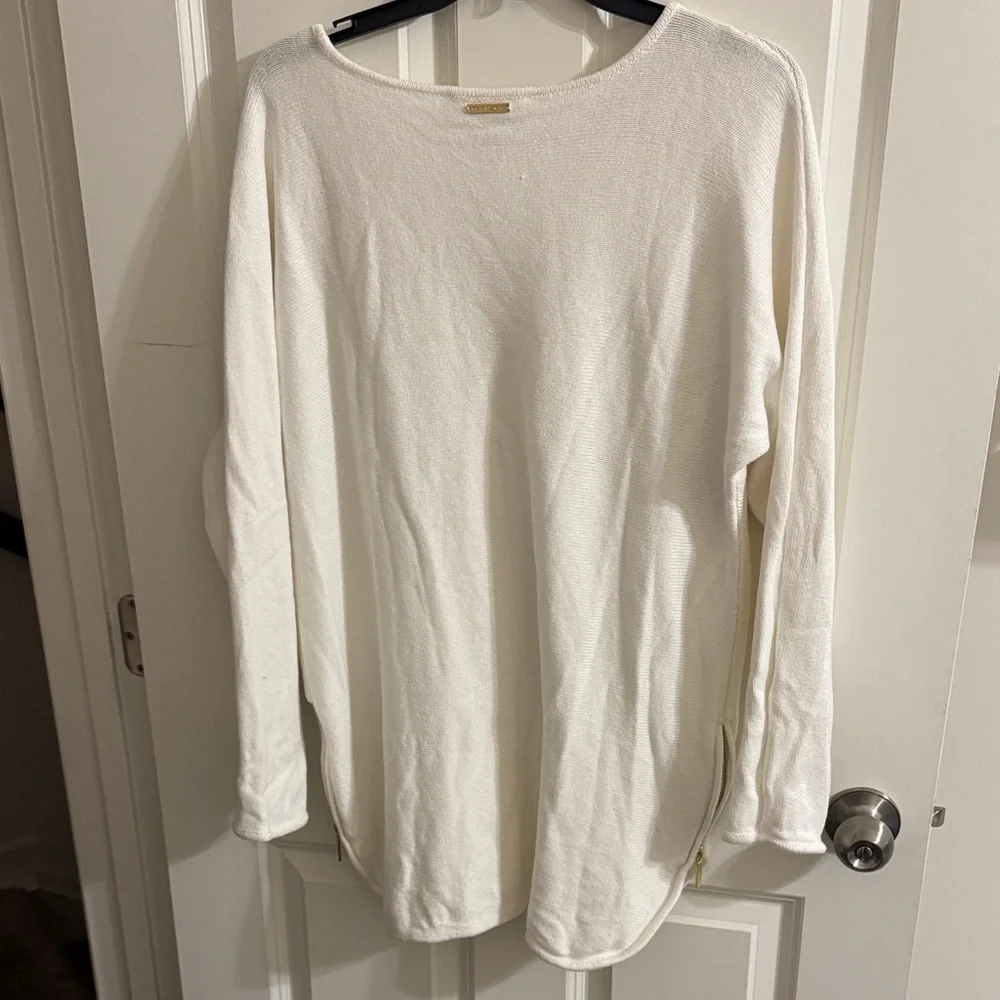 Michael Kors Off-White Knit Long Sleeve Top w/ Double Gold Zipper Sides